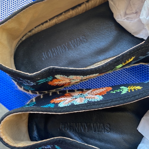 Beautiful Used Johnny Was Espadrilles - Picture 5 of 5
